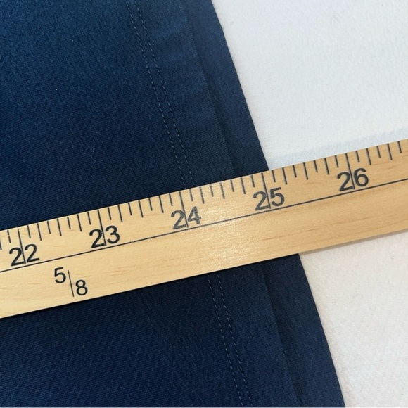 Lauren Conrad Women's Navy Top Ruffled Neck & Sleeves Flared Hem XXL NWOT - Picture 6 of 6